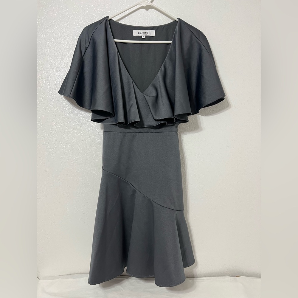 Elliatt Gray Ruffle Cape Mini Dress Belted Fit & Flare Cocktail Size M